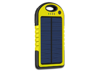 Κίτρινη ηλιακή τροφοδοτημένη φορητή ικανότητα φορτιστών 6000mAh Bettery λογότυπων λέιζερ